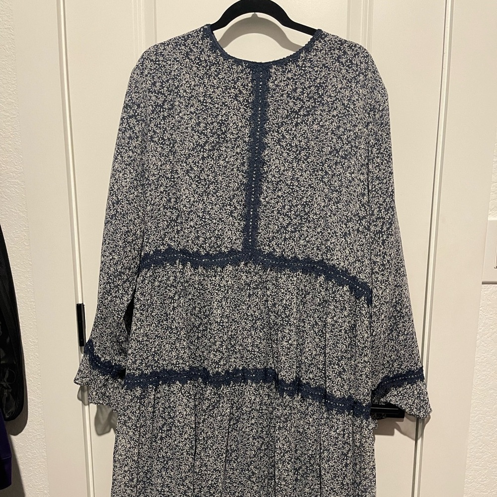 Dainty Jewells navy dress with lace trim